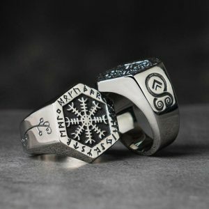 gothic nordic compass ring   exclusive crafted design 1682