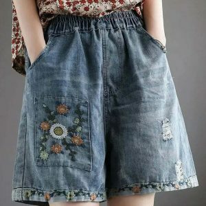 retro floral embroidered denim shorts   chic & youthful 2780
