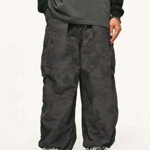 vintage distressed cargo pants   edgy baggy fit 5497