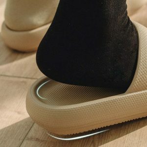 youthful anti slip summer sandals   trendy & comfortable 6306