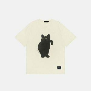 youthful black cat graphic tee urban & trendy style 3294
